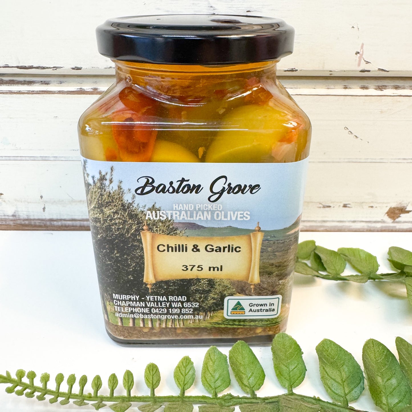Baston Grove Chilli & Garlic Olives