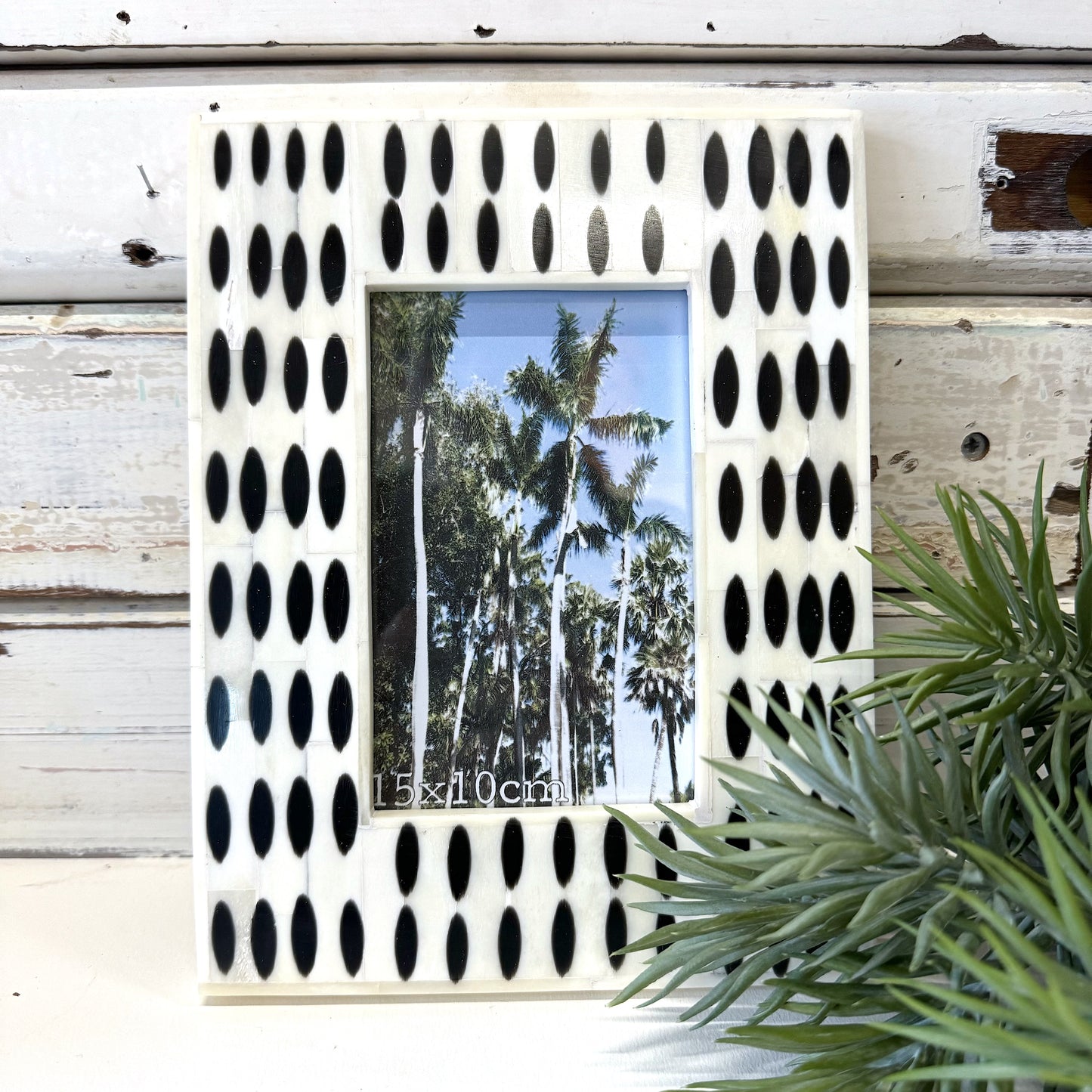Black & White Inlay Photoframe - Large