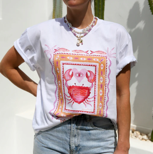 WHITE TEE SHIRT WITH CRAB DESIGN