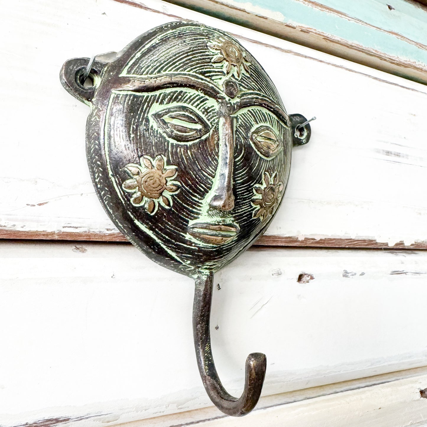 Tribal Mama Hook