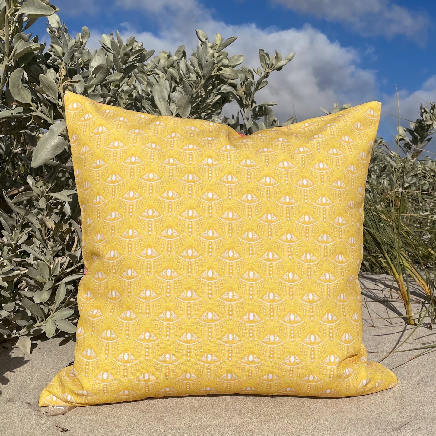 Cockatoo 60cm Cushion