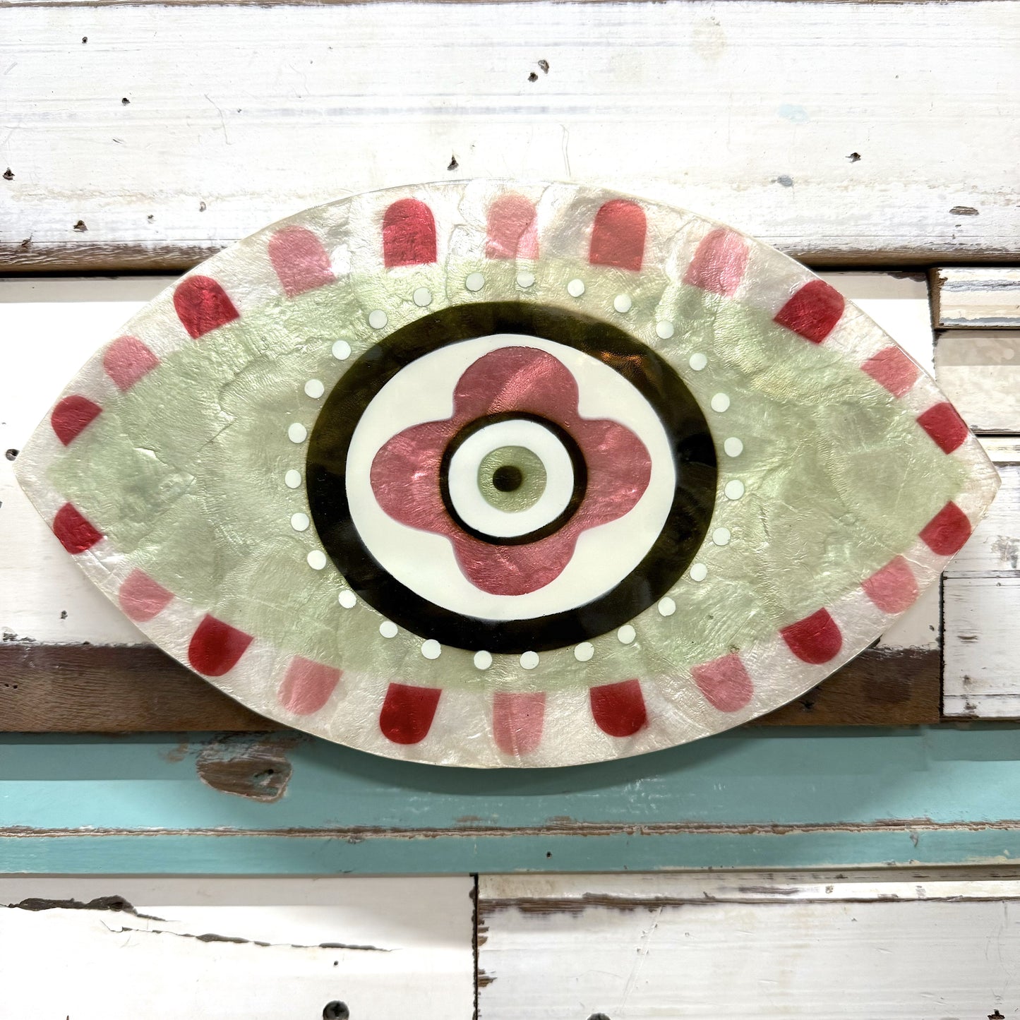 JONES AND CO GREEN EVIL EYE CAPIZ SHELL ART
