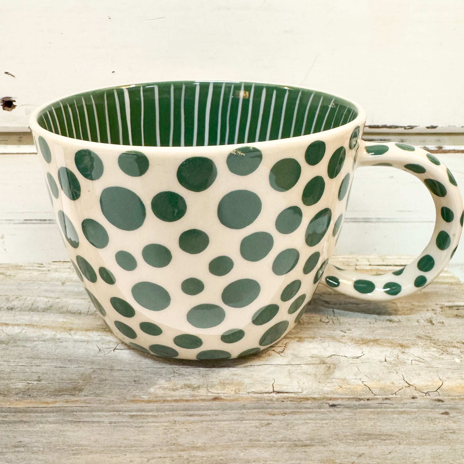 Green and white polka dot mug Jones & Co - Chino Mug - Green Spot