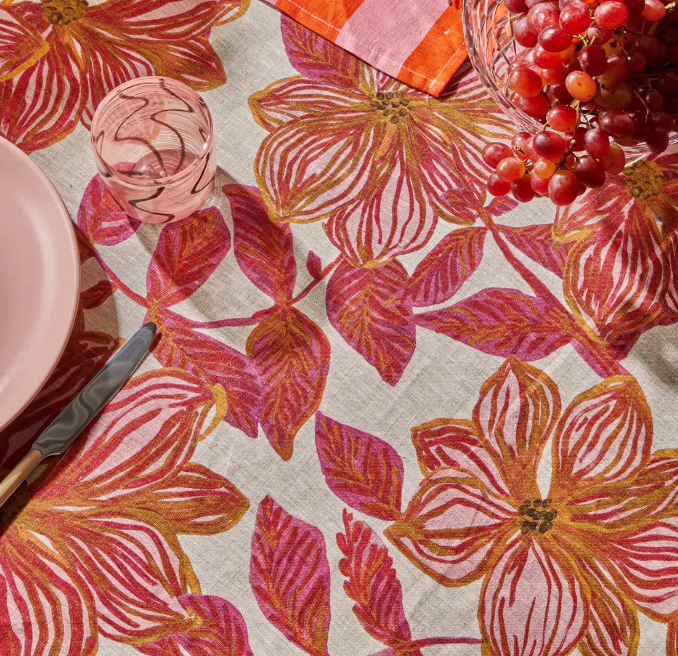 Azalea Pink Tablecloth - 250x170cm