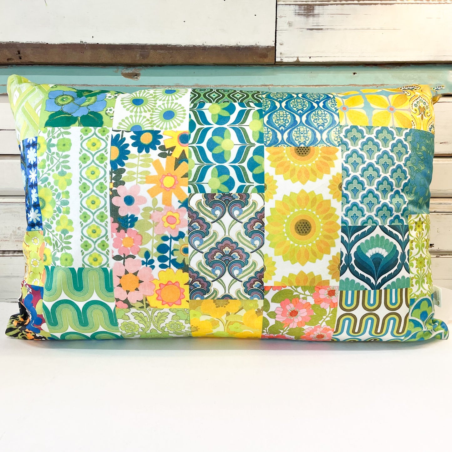 anna chandler Seventies Green 40x60cm Cushion