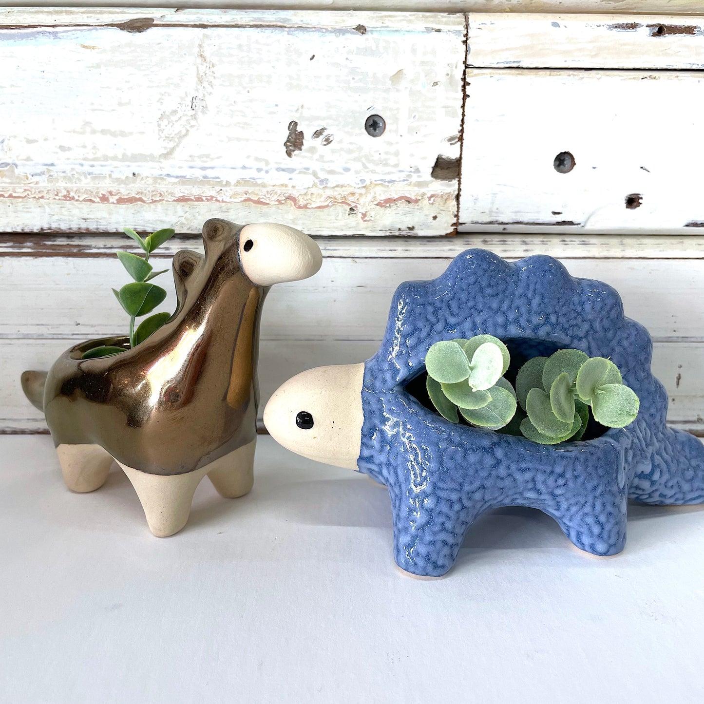 Spike Dino Gold Planter