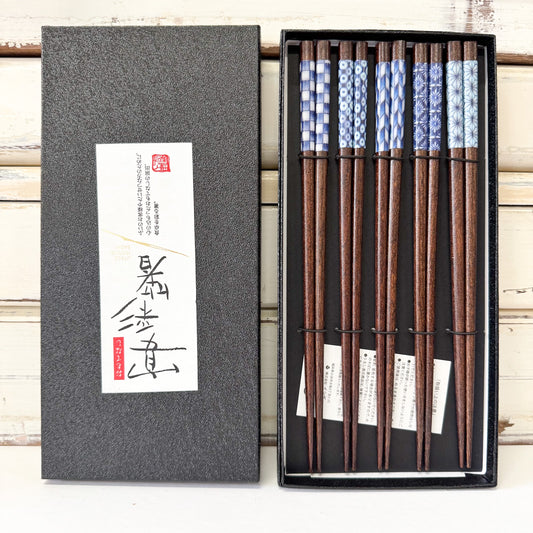 Concept Japan - Aizome Chopstick Set of 5. Set of wooden chopsticks in a black box 