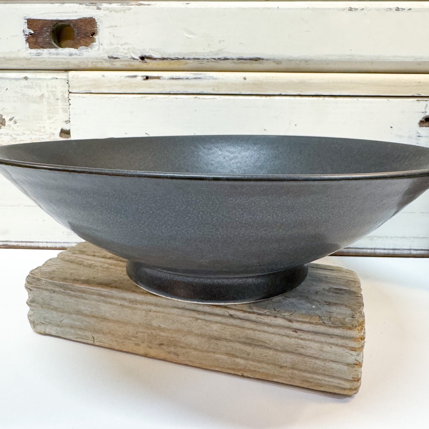 Concept Japan - Wabisabi Black Large Bowl. Black ceramic bowl 