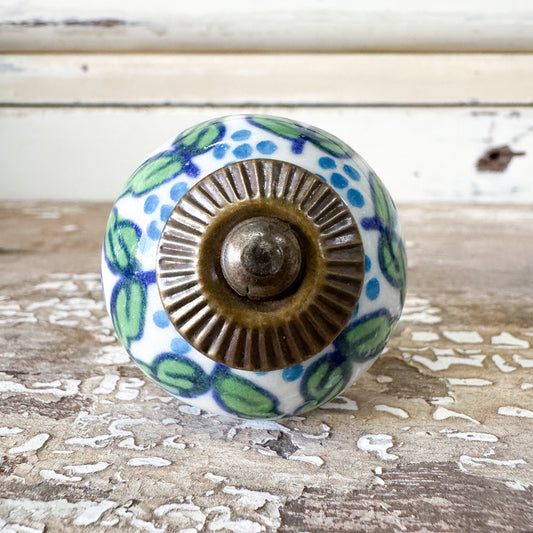 Decorative ceramic knob with GREEN LEAF pattern