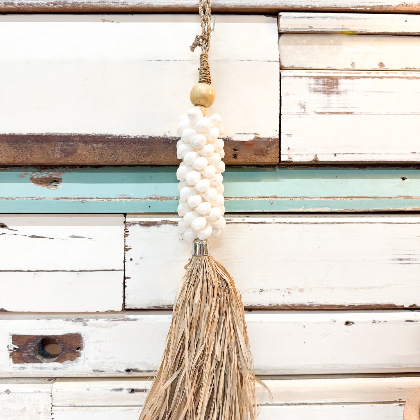 Ail Shell Tassel 60cm