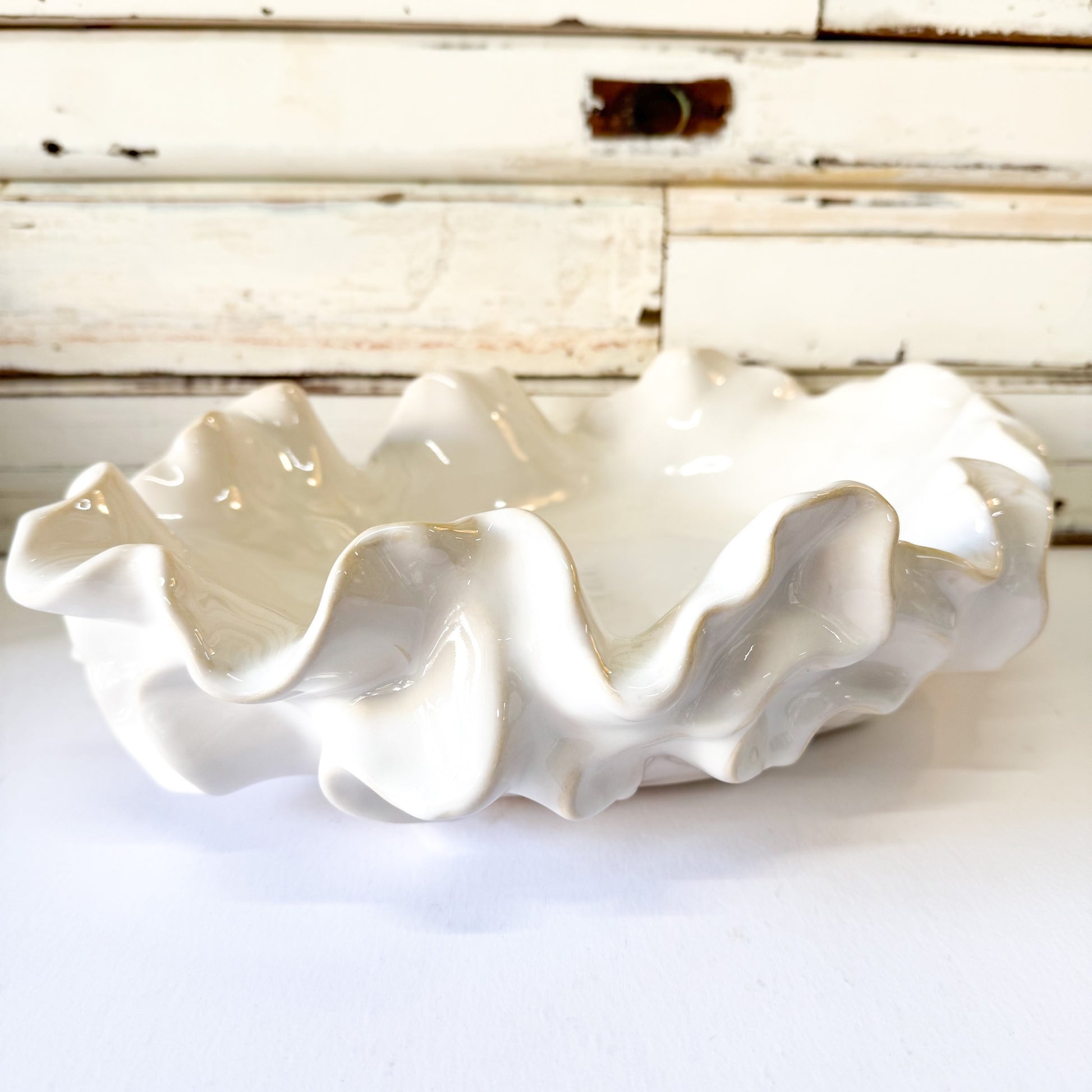 Ivory House - Coast Bowl - White ceramic shell-shaped bowl 