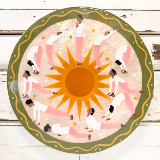 JONES AND CO YOGA ROUND CAPIZ SHELL ART