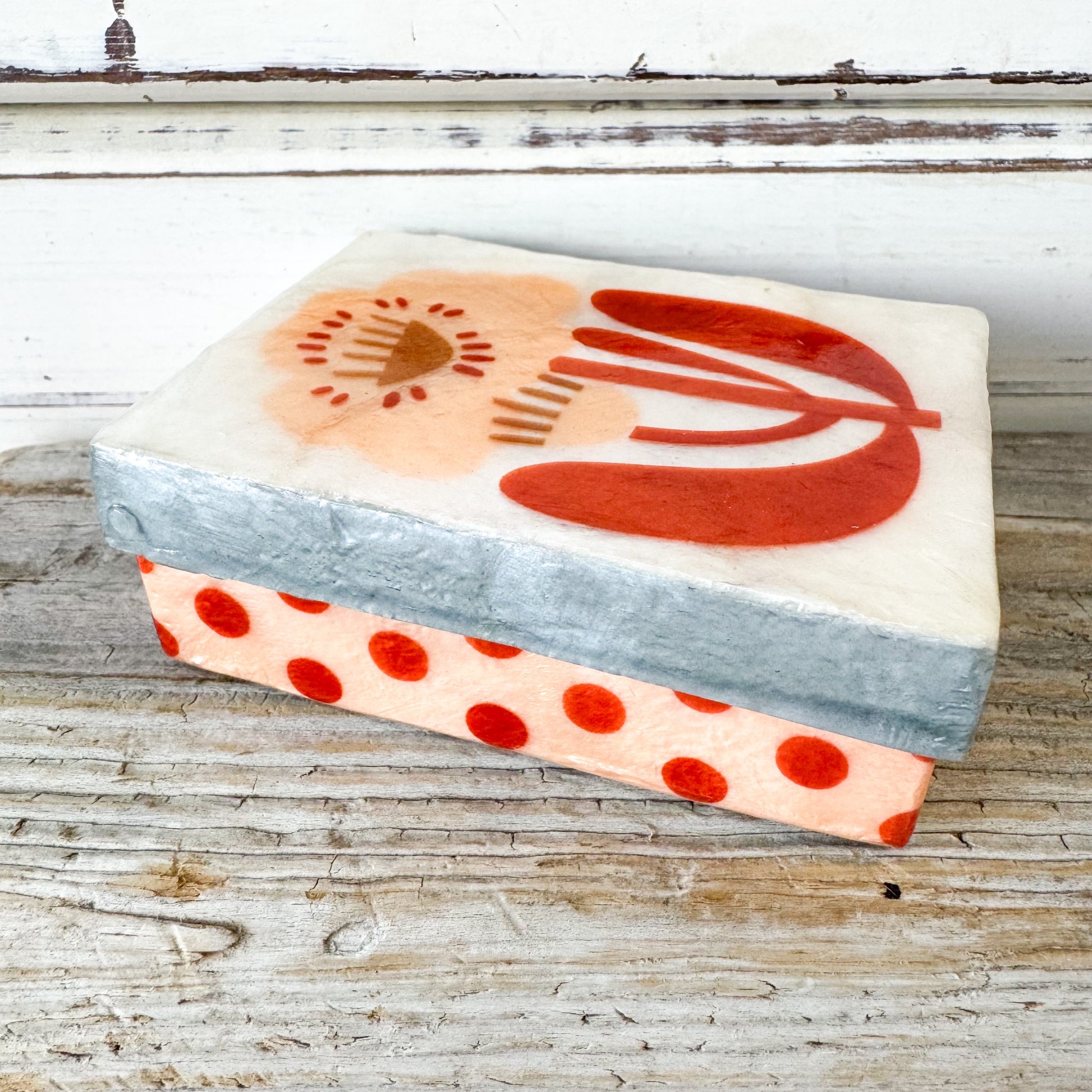 Rectangular capiz shell box with flower design