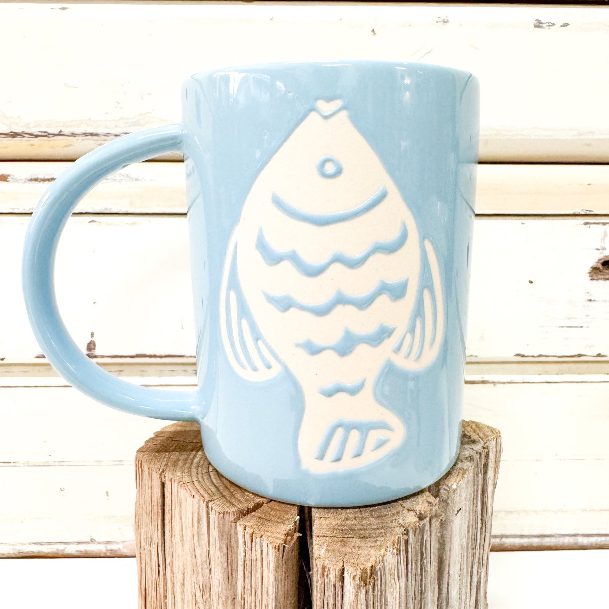 Light blue mug with fish design Jones & Co - Sunroom Mug - Fish