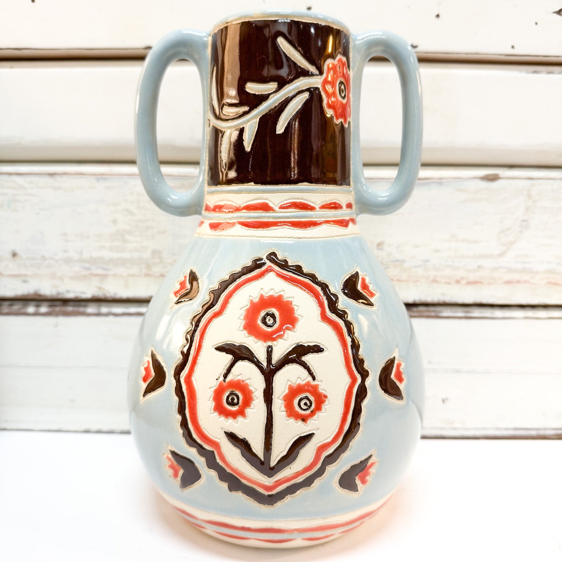 Jones & Co | Samira Vase - Flowers - vase with handpainted flowers & two handles