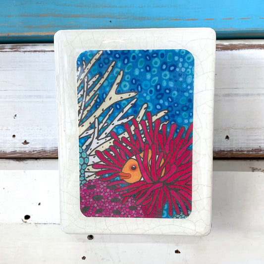 Mini Woodblock - Clownfish Retreat